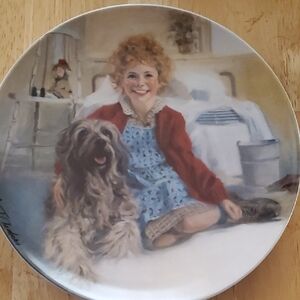 Knowles Limited Edition Plate - Annie Series